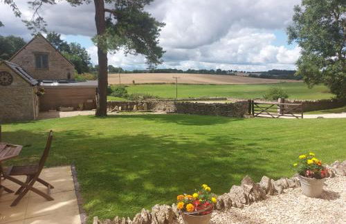 Thames Head Wharf - Historic Cotswold Cottage with Stunning Countryside Views - Foto 65