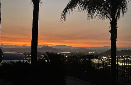 Private, Views, Free Wine Tickets, and Ask about 100 Dollar Taco Caterer For 10 - Foto 57