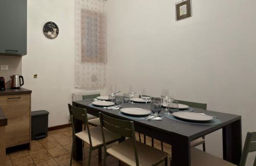 Historic Residence Downtown 2 Bedrooms & Private Parking - Foto 18