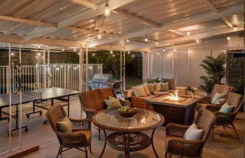 4BR Home for Groups Heated Pool Option - Foto 2