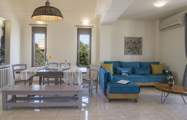 Villa Iasmi - Photo 9