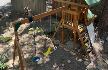 Woodsy Chic Family-Friendly Spacious Getaway - Foto 27