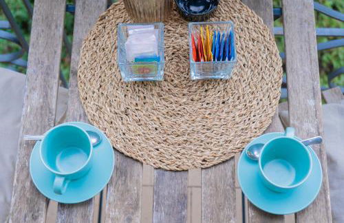 AvocadHouse1QCview - Photo 37