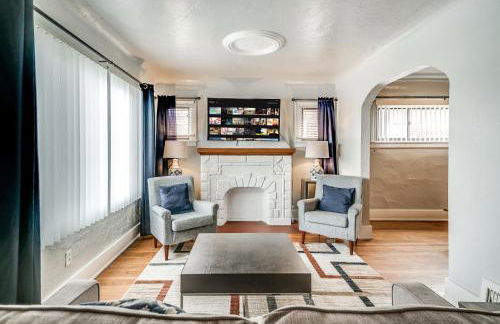 "Elizabeth Lake House" ~Sleeps 7~ Pontiac/GM Exec - Foto 1