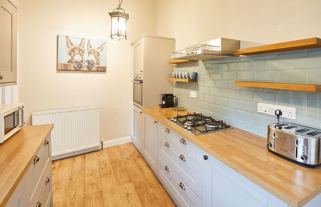 Host Stay Sixpence Cottage - Foto 4