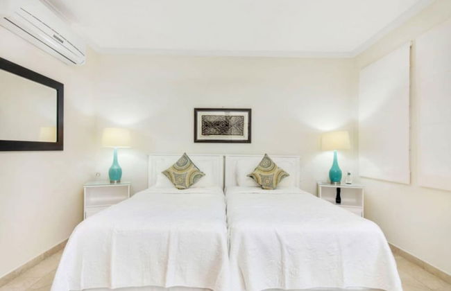 Sapphire Beach Condominiums by Blue Sky Luxury - Foto 6