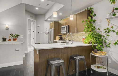 Spacious Denver Home with Private Rooftop Spa - Photo 22