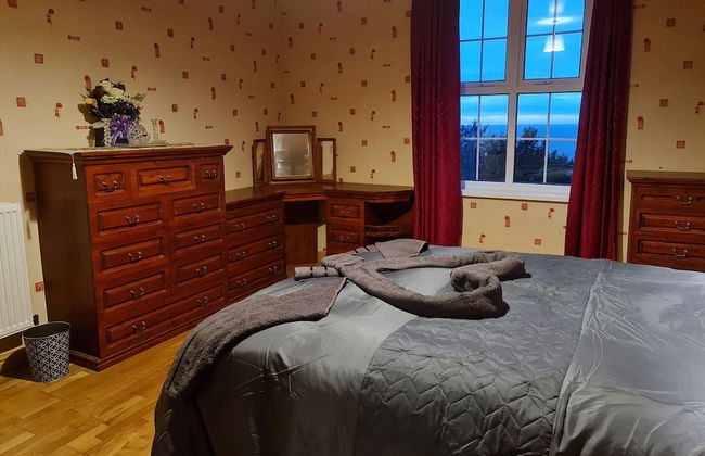 4Br Stunning Sea View Escape-near Snowdonia & Coastal Trails - Photo 10