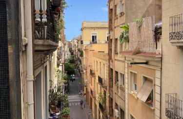 Stunning Designer 2 Bed Apt in Glorious Gràcia - Photo 8