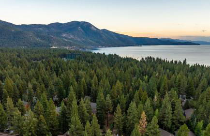 Walk to Lake, Dining+shops 5mins to Ski Resort Incline Paradise by Avantstay - Foto 93