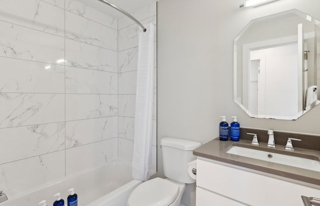 Placemakr Downtown Pittsburgh at The Pennsylvanian - Foto 54