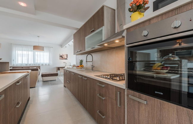 Stylish Villa With Private Pool and Terrace - Foto 7