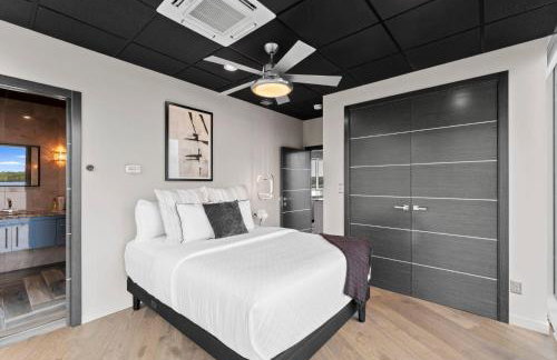 The Glass Mansion w/Optional Boat Rental - Foto 40