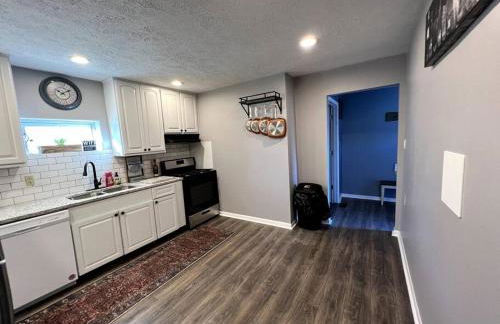 **Stylish Pet Friendly 3 Bedroom House** - Foto 12