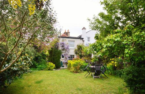 Grove Cottage - Photo 13