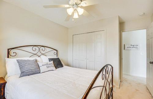 Cozy Greensboro Townhome with Community Pool and Grill - Foto 19