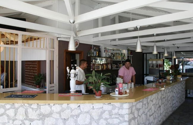 Village Inn Studios & Family Apartments - Foto 31