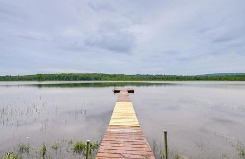 Near Snowmobiling Secluded Harmony Cabin with Deck! - Foto 2