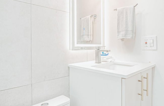 TWO Bedroom Apartment - Photo 17