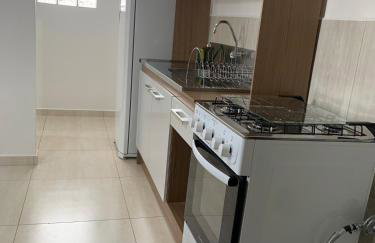 6 Studio Aconchegante Aeroporto a 8 min com Garagem - Foto 8