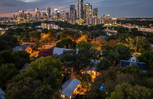 Ladybird Villa - Heated Saltwater Pool - Walk to SoCo - Photo 44