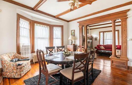 Cozy Cape Cod Bungalow King Queen WD Full Kitchen Wifi Desk - Foto 30