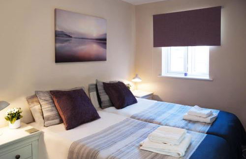 Chestnut Contractor Stays - Photo 46