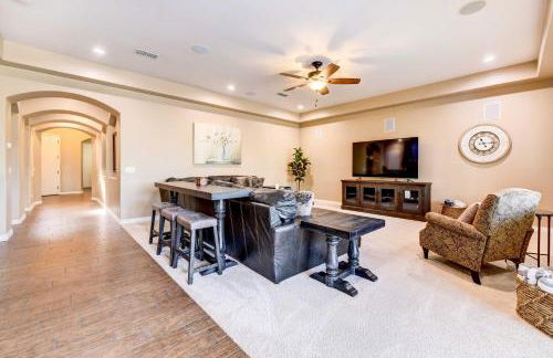 Pool, BBQ and Bar Family Home in Queen Creek - Photo 4