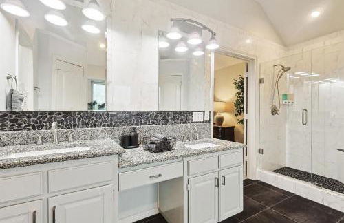 Vista Valley Vacay 5-BD w Pool & Cinema - Foto 22