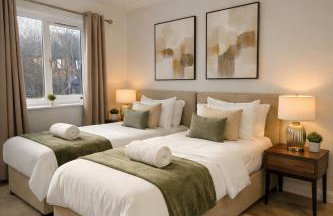 Champflower House- Sleeps 7- Driveway Parking, Contractors, Fast Wifi and Smart TV - Foto 4