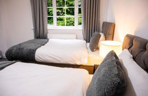 Conyngham Villa, Luxury Detached House, 6 Beds, 4BR,Large garden, Parking - Sleeps 8 - Foto 24