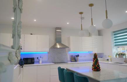 5 Bedroom Luxury Home, Aylesbury - London - Foto 21