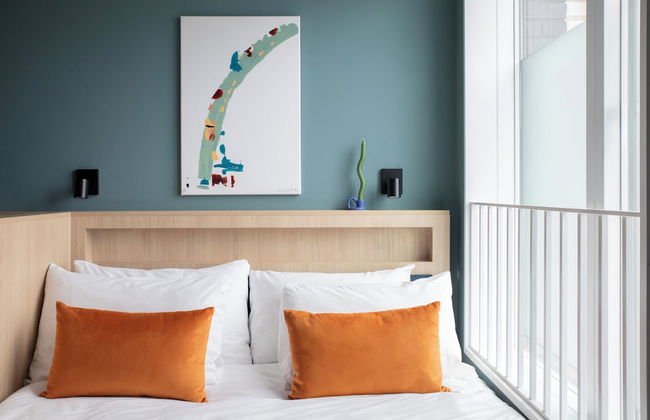 Bob W Tower Hill Studios - Photo 6