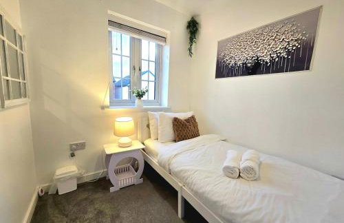 The Charm Luxury House - 8mins to NEC, Birmingham Airport - Foto 16