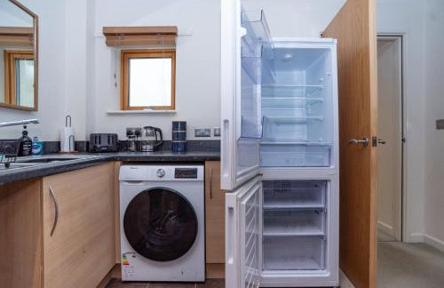 2-Bed Duplex Apartment | Sleeps 6 | Ideal for Contractors, NHS & Tourism Guests - Foto 17