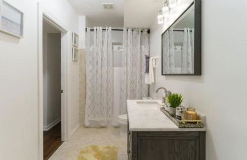 Relaxing Retreat with 55-Inch TV and Lake Views - Foto 39