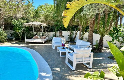 Stylish Ibiza Villa Near Beaches Private Pool & Lush Garden - Foto 40