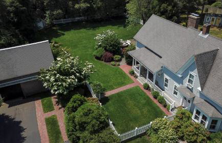 Gorgeous Traditional Home Modern Amenities Downtown Harwichport - Foto 46