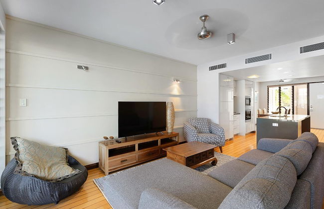 The Boathouse Apartments - Photo 4