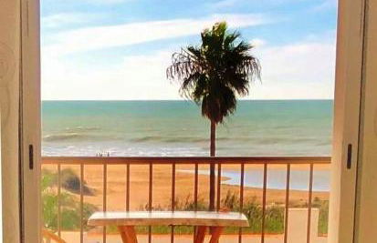 Frente al mar 1ª línea de playa - Foto 2