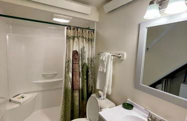 Waterfront Cottage Moosehead Lake - Foto 29