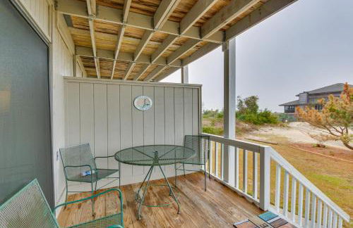 Swim and Relax St Helena Island Gem with Deck! - Foto 17