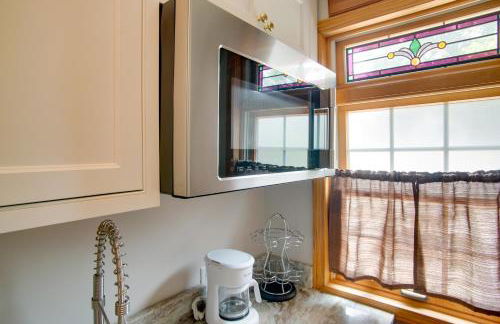 Walk to Beach and Lighthouse Oak Bluffs Studio! - Foto 13