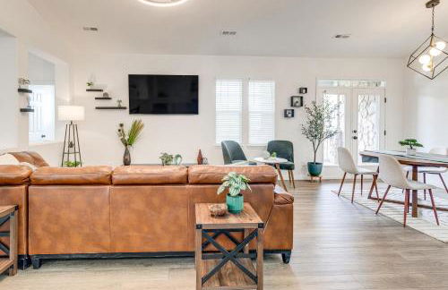 Seasonal Pool, Balcony Quiet and Cozy Aurora Condo! - Foto 9