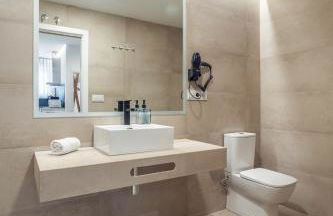 CMDreams Gold- Apartamentos turísticos con ruinas romanas en el centro de Mérida - Photo 61