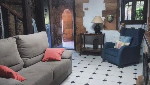 Casona histórica del S XVII en Novales - Foto 2