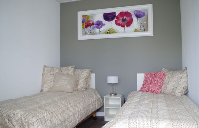 Tidy Furnished Chalet 1 km From a National Park - Foto 2