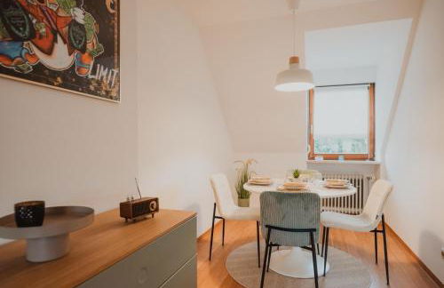 Zentral, Loggia, TG-Platz - Foto 2