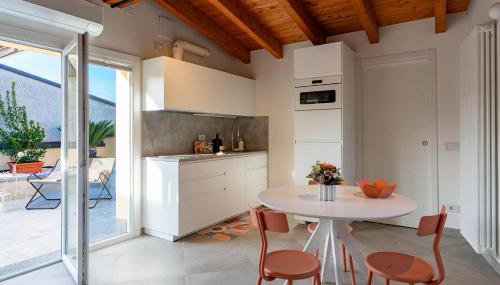 Loft Park & Rail free Parking - Foto 3