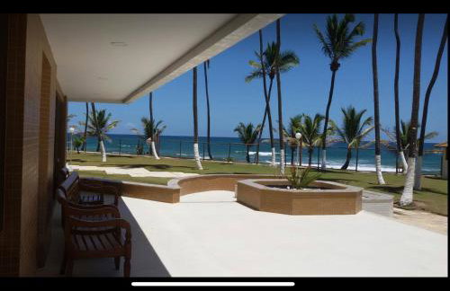 Lindo Apartamento pé na areia com serviço de limpeza - Foto 1